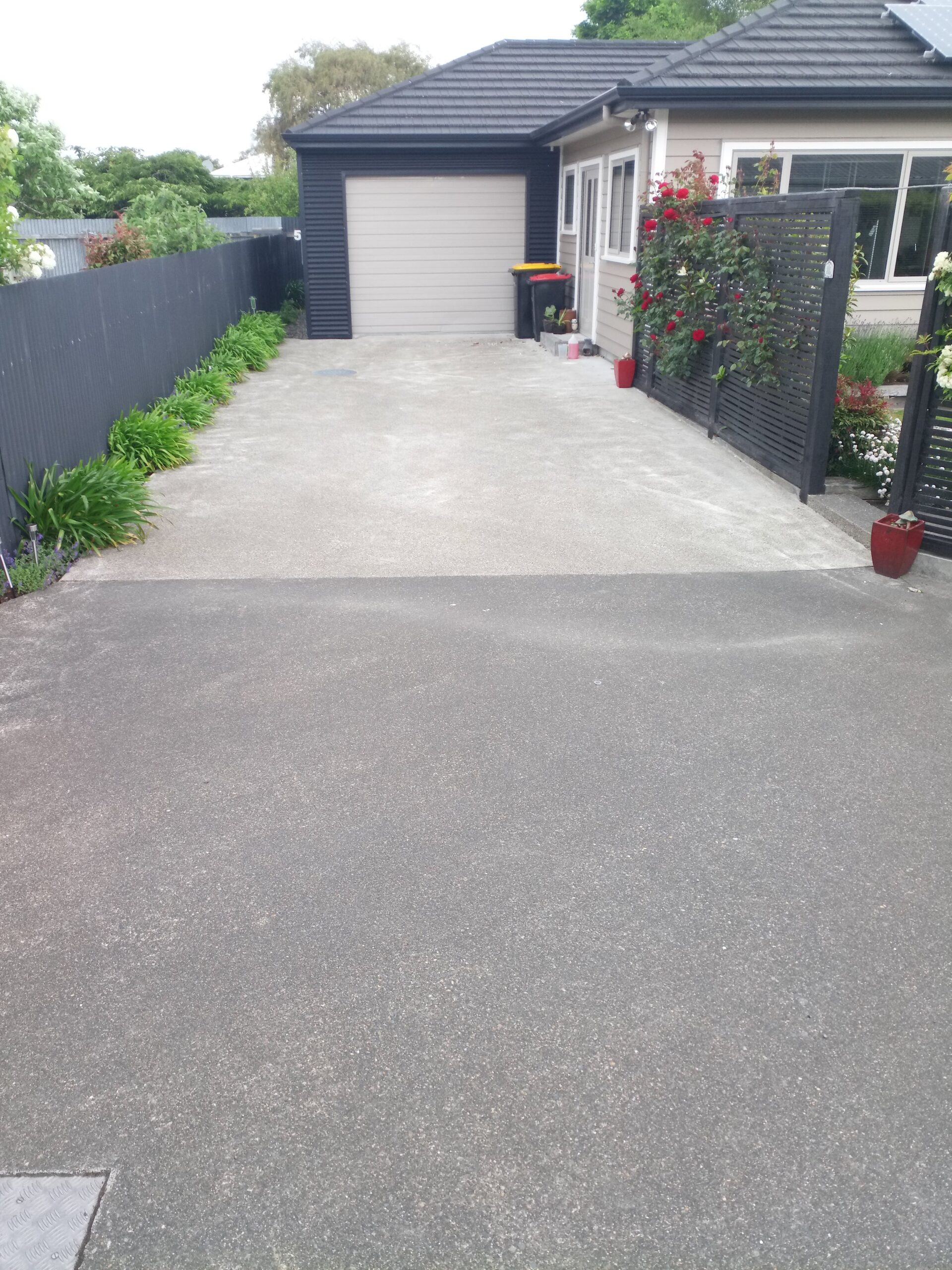 Driveway & Concrete Cleaning – I-CLEAN